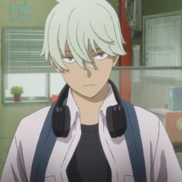 pessoa de pele clara e cabelo castanho